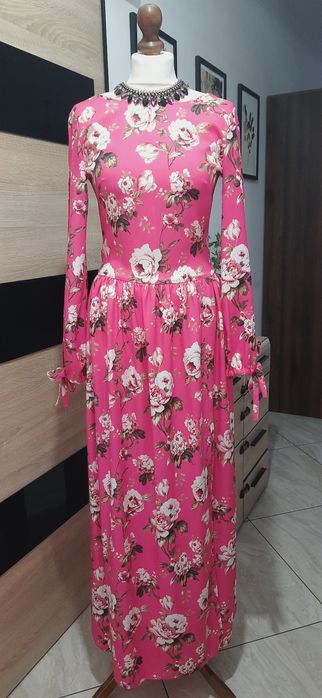 Sukienka długa eleganska imprezowa s kwiaty