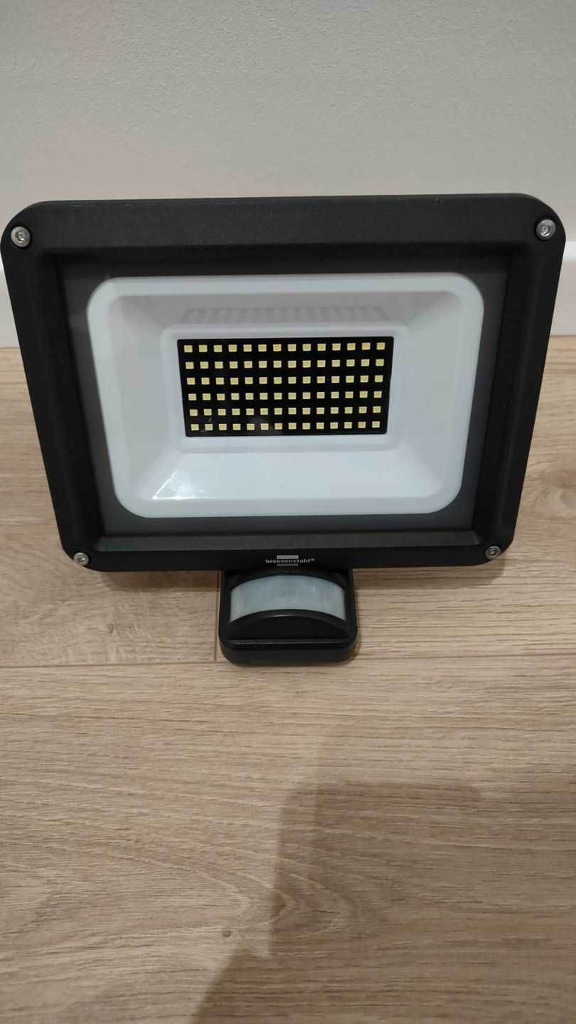 Naświetlacz Led Z Czujnikiem Ruchu 2300 Lm Kinkiet Zewnętrzny 20w