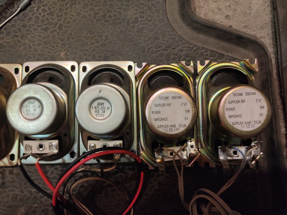 Динаміки.Були у використанні.