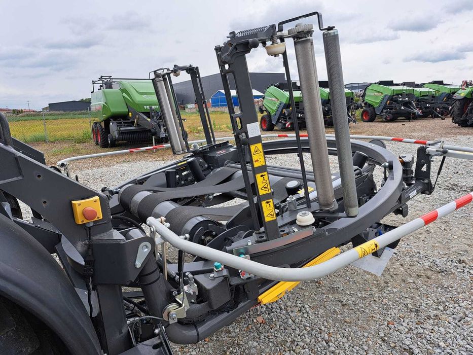 Praso-owijarka Fendt Rotana 130 F Combi