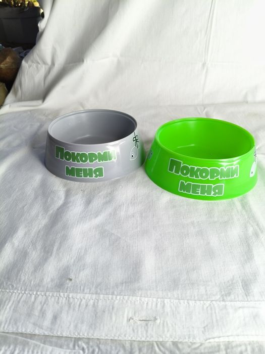 Nowe miski plastikowe dla psa 23