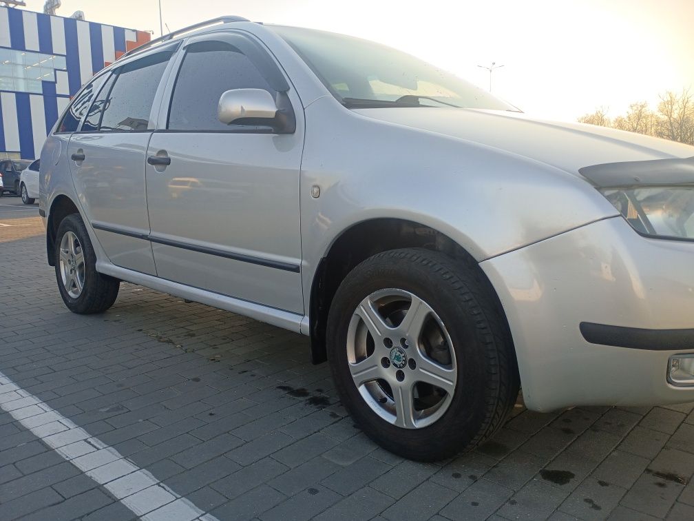 Skoda Fabia,Шкода фабия униаерсал