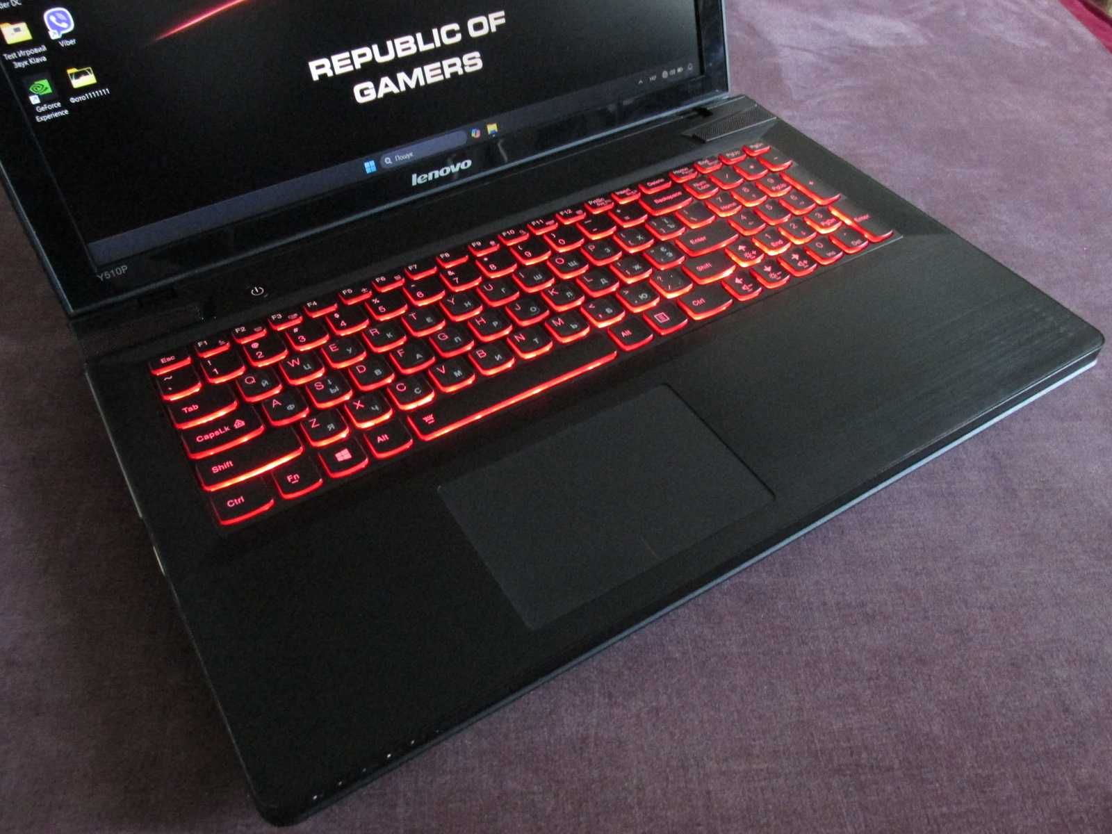 Ігровий Ноутбук ТОП/ i7-8ядр 3.6GHz+Geforce GT!+16Gb+SSD+HDD