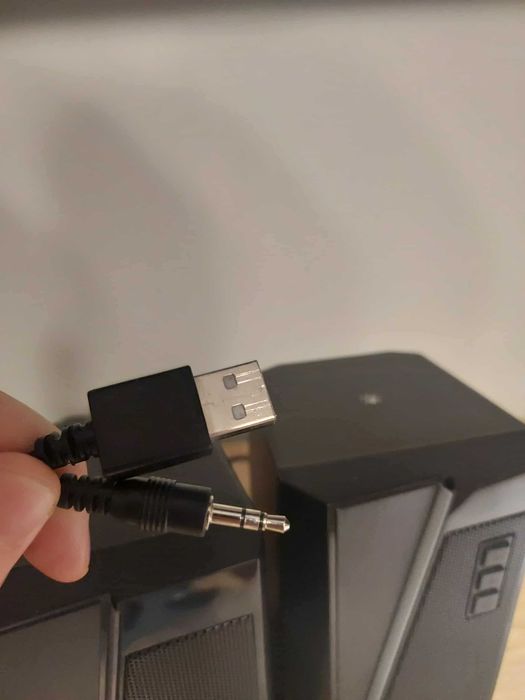 Głośniki komputerowe Trust (2.0) – USB + mini jack, czarne