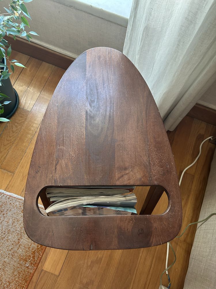 Mesa de apoio em madeira