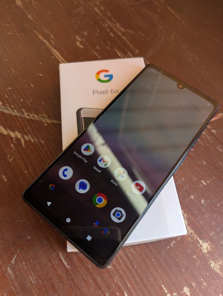 Смартфон Google Pixel 6A  6/128GB Neverlock в отличном состоянии