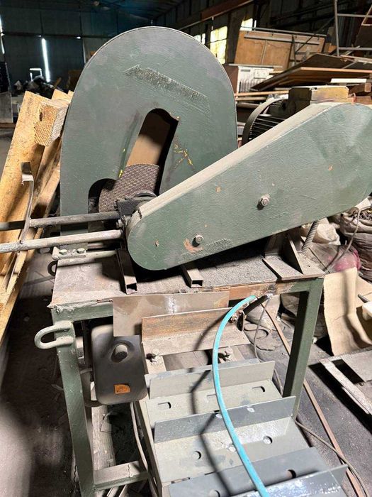 Торцовка отрезной дисковый станок / маятниковая пила