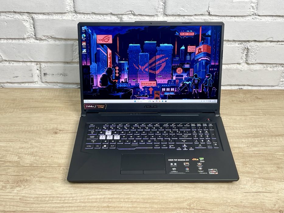 ASUS TUF A17 R5-7535HS / RTX 2050 / 16GB DDR5 / 512GB SSD