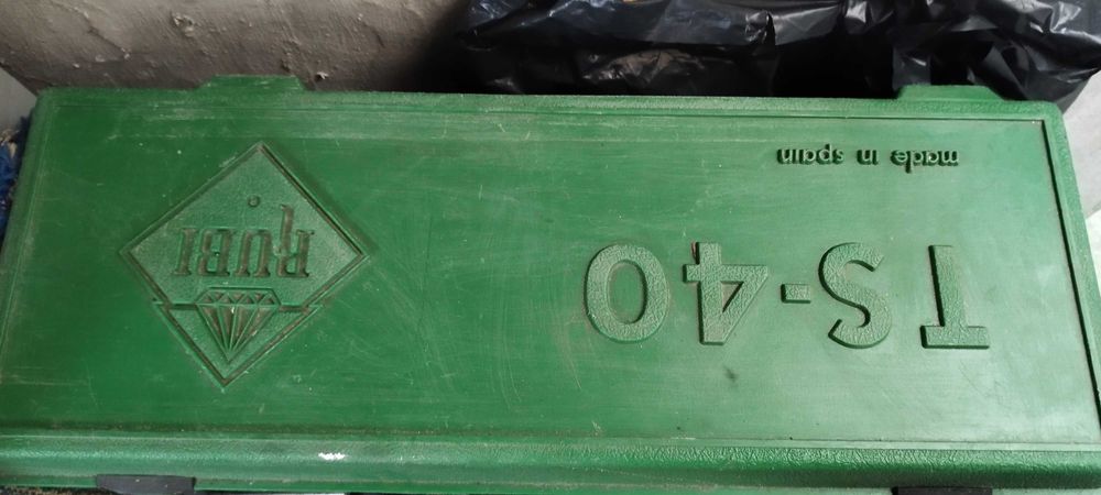 Maquina de corte de cerâmica