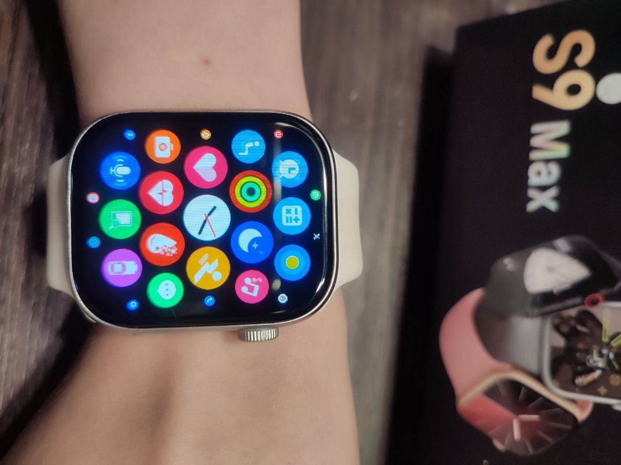 Smart watch s 9             .