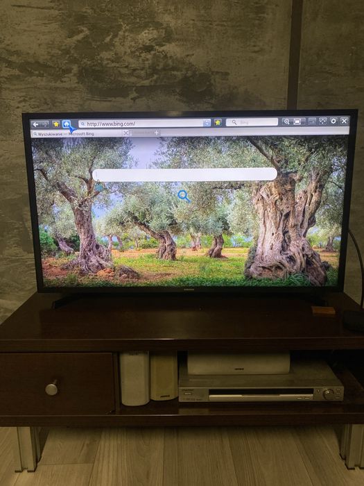 Telewizor Samsung UE40J5200AW – 40 cali, Smart TV, Full HD