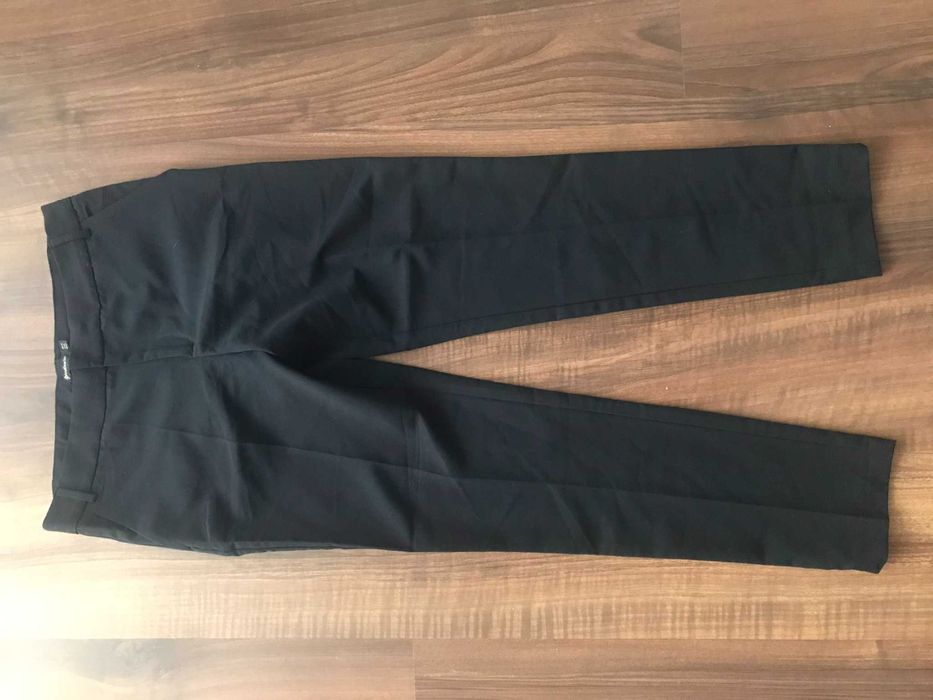 czarne spodnie, cygaretki Stradivarius r. M/38