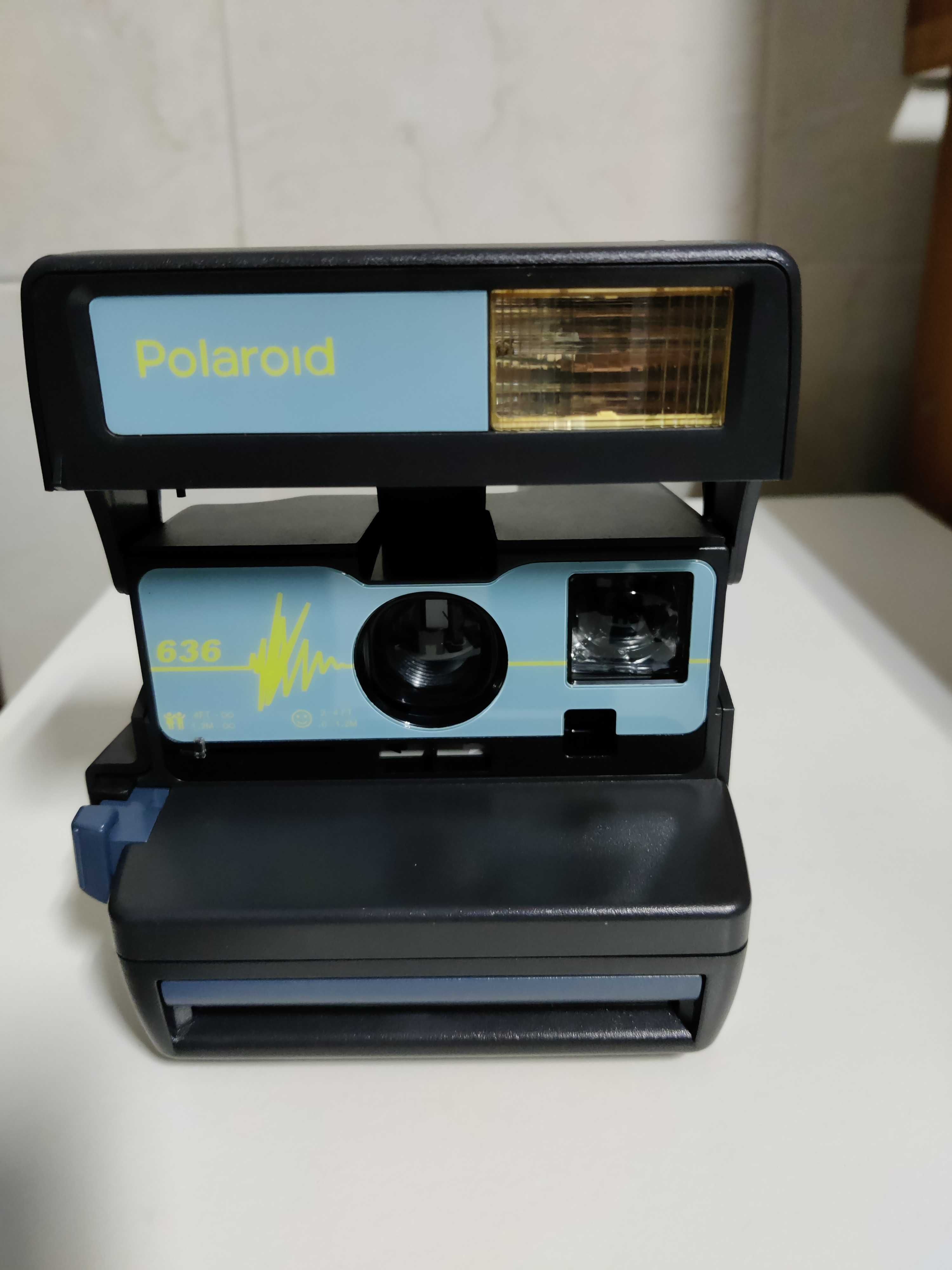 Máquina Fotográfica Polaroid 636