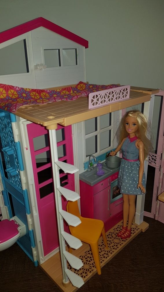 Oryginalny Barbie Dwupoziomowy Domek dla lalek Hit