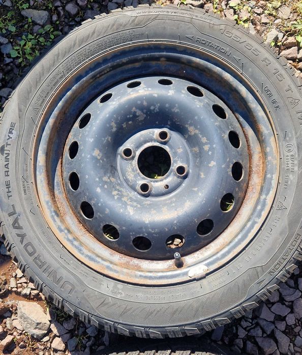 Felgi stalowe Renault 4x100 5,5Jx15 ET43 Kpl.