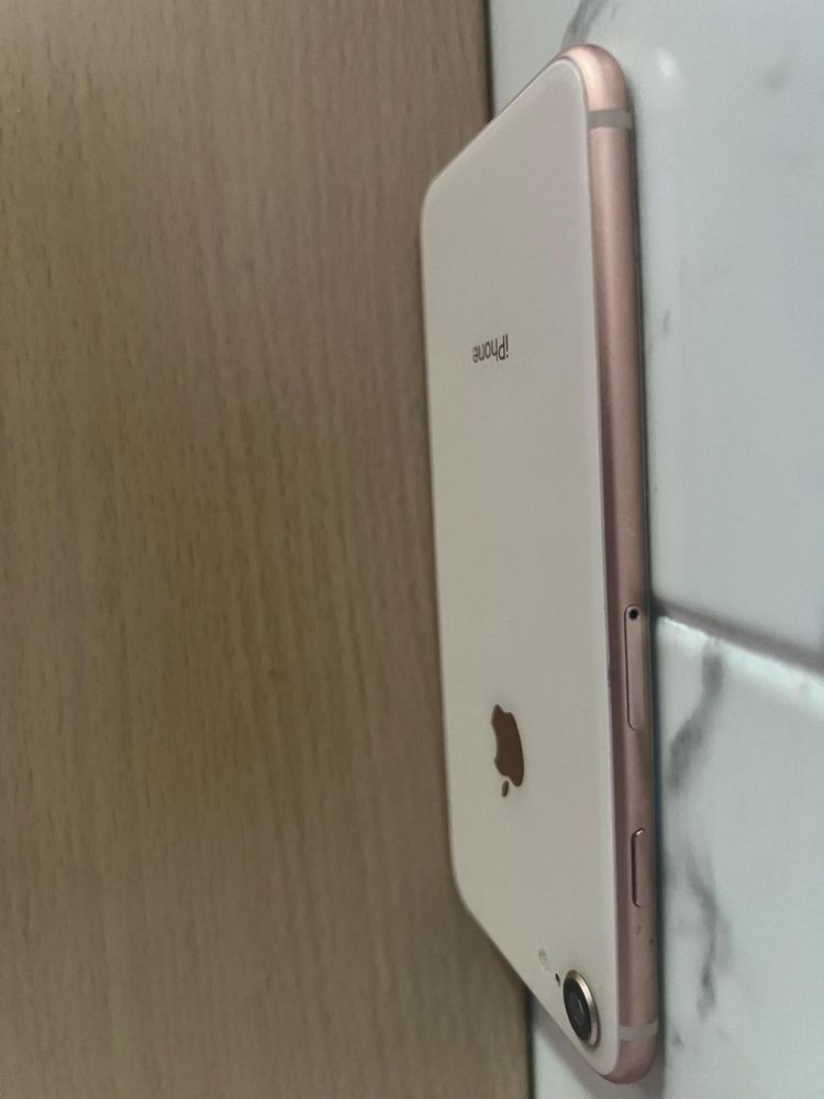 Iphone 8 normal.