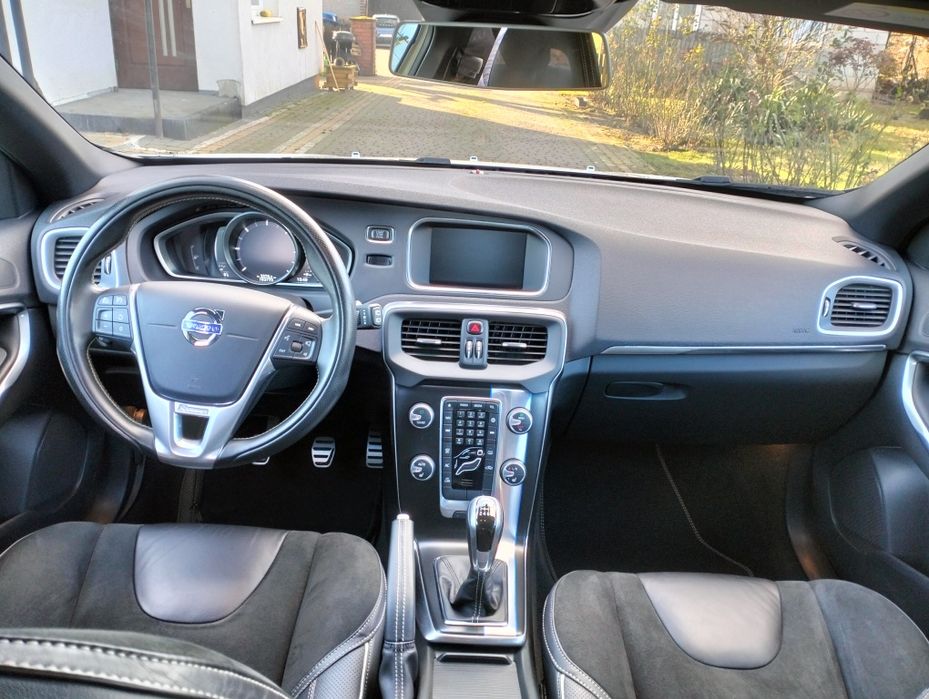 Volvo V40 R-design 2.0 D2