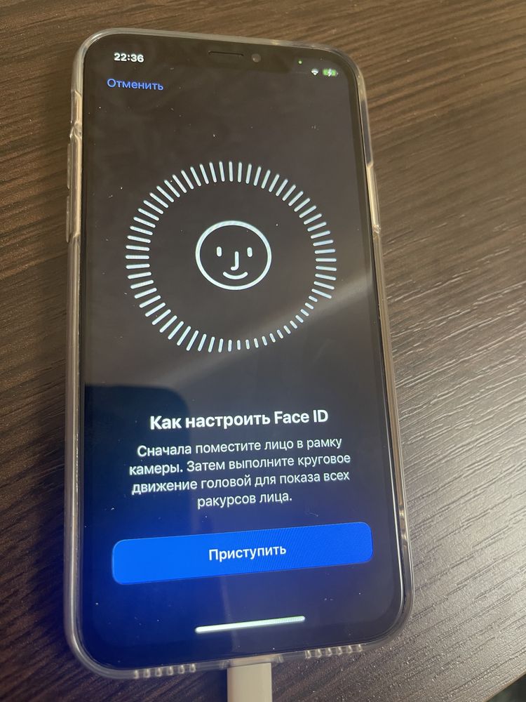 Продам iPhone xc