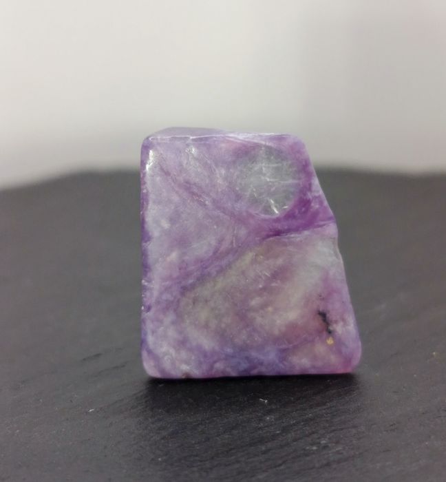 Czaroit rzadki minerał Rosja