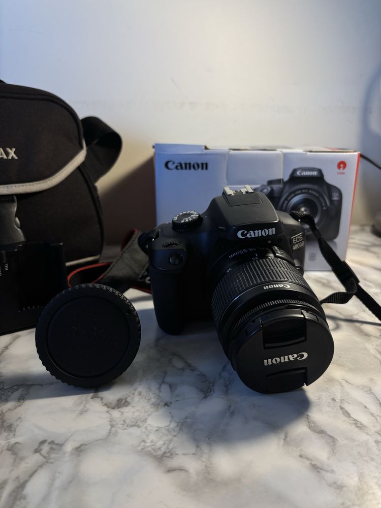 Canon EOS 4000D + Lente 18-55mm + Bolsa | COMO NOVA – Completa