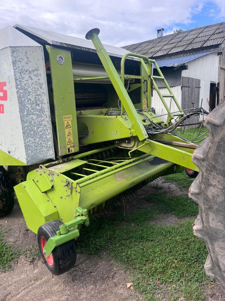 Claas rollant 250