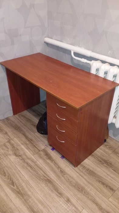 Стол письменный 116*55*75см рабочий офисный