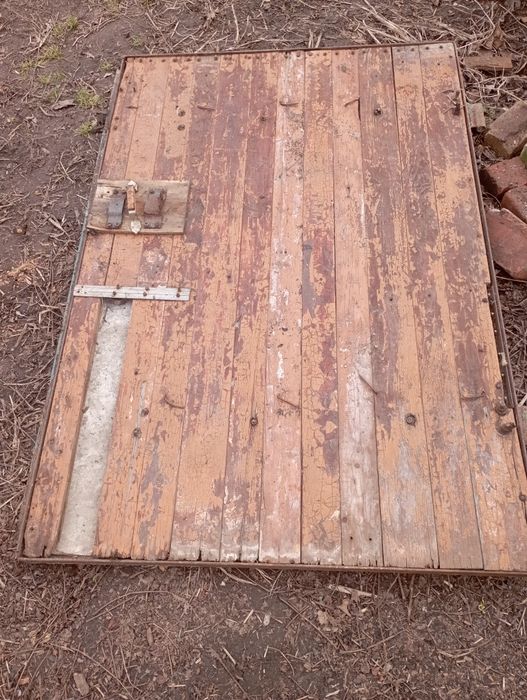 Продам металлические ворота.