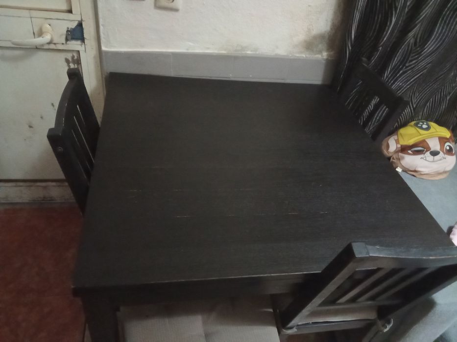 Mesa extensível com 4 cadeiras