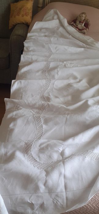 Maravilha de Lenço eml Linho e Seda Bordados Manuais