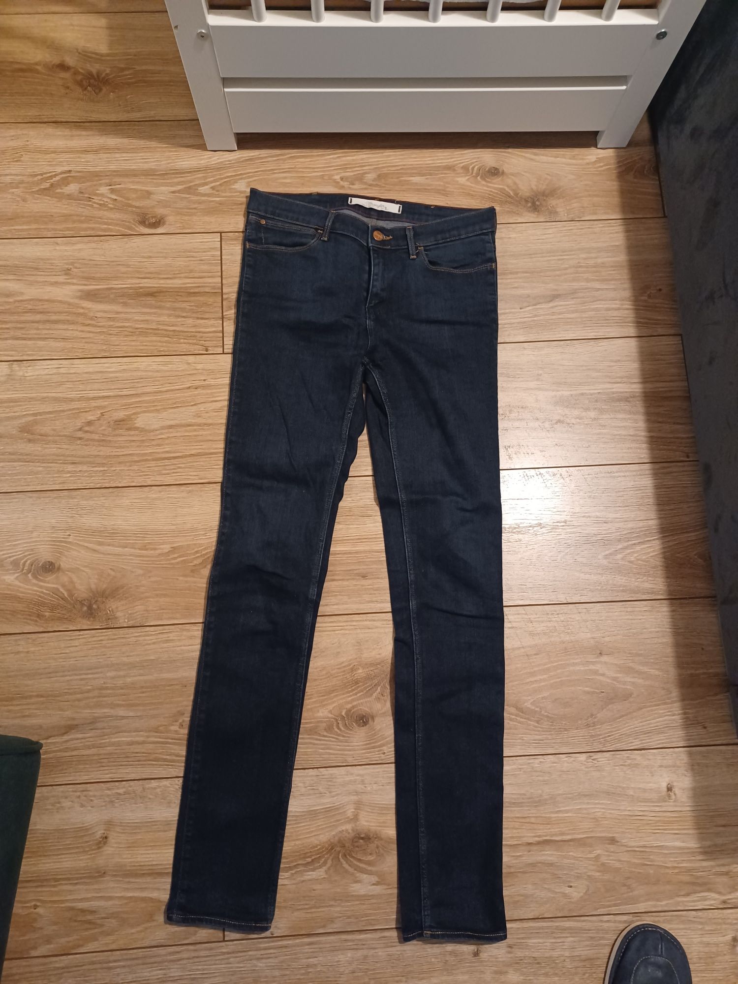 Spodnie jeansy Wrangler 29 32