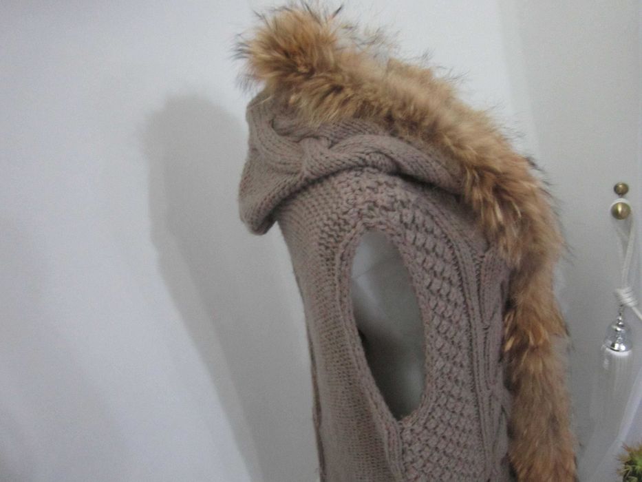 kamizelka wełniana z futrem naturalnym lisa rozm L-XL