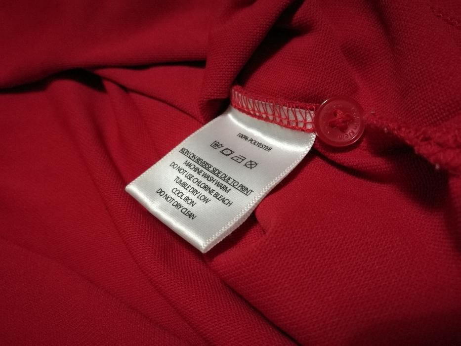 T-shirt Calvin Klein 100% poliester ; produkt cenionej marki stan BDB