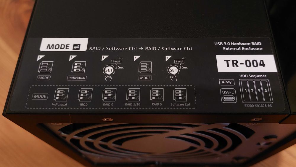 Qnap TR-004 obudowa RAID, DAS, macierz dyskowa jak NOWA