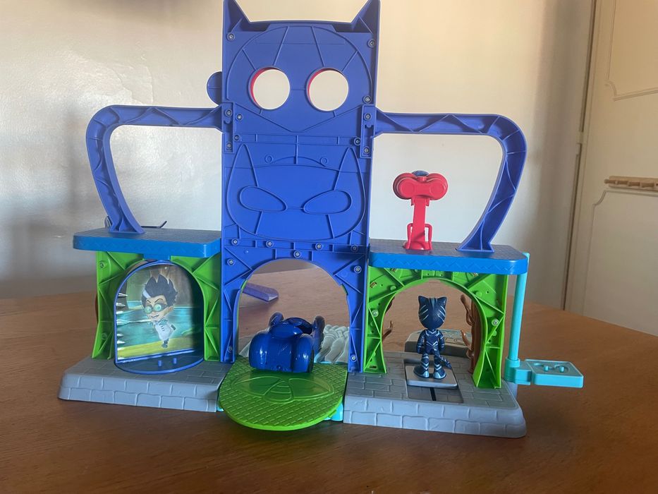 Torre / Centro de comando dos PJ mask