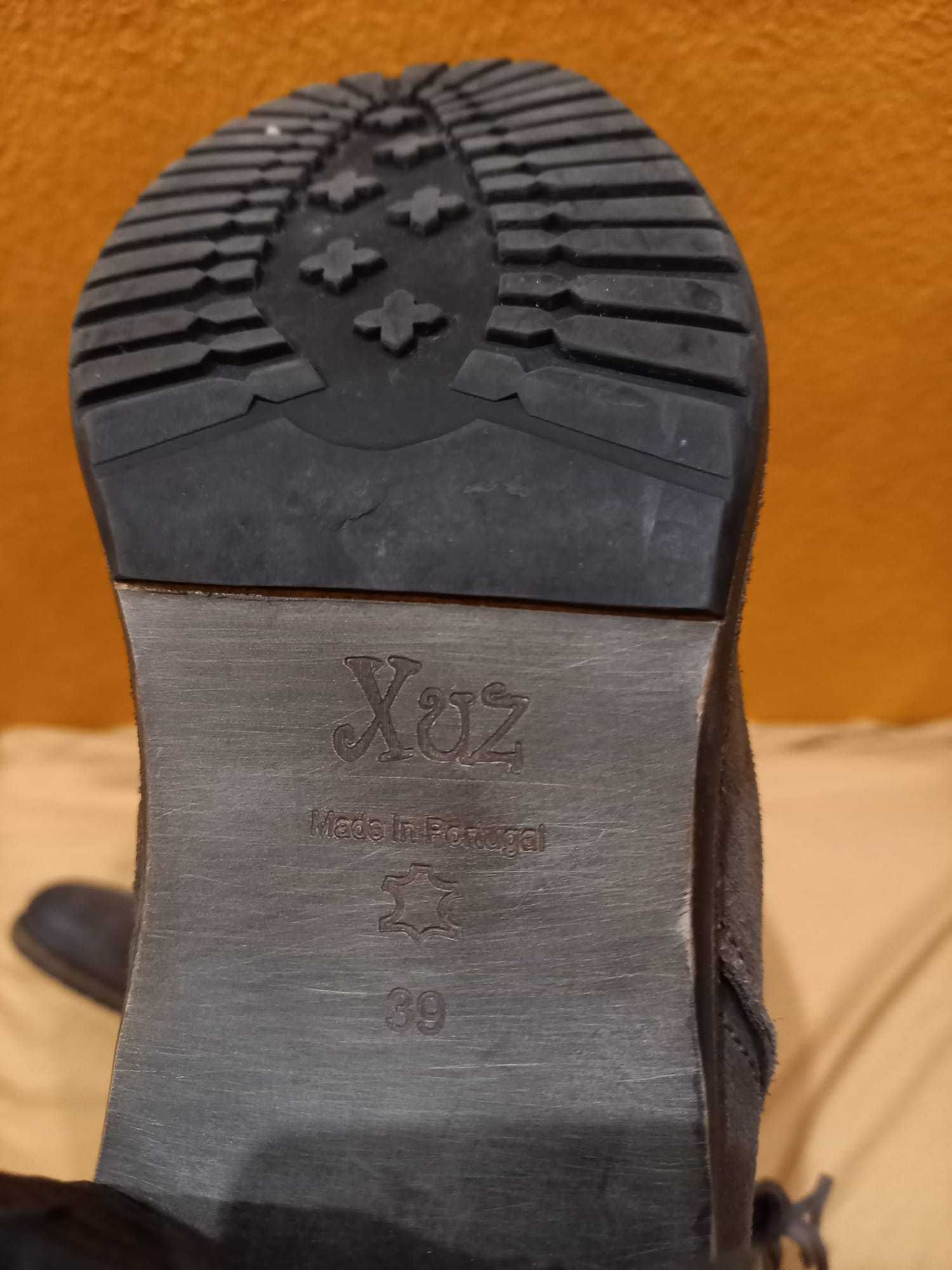 Botas da marca XuZ Nº39