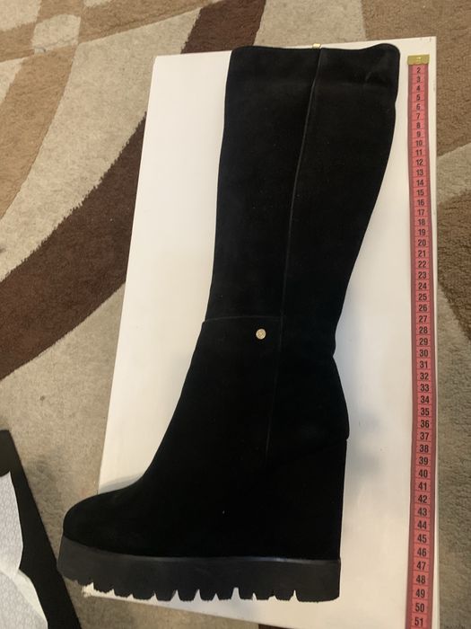 Ботфорды на танкетке