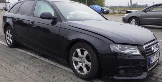 Audi A4 2,0 TDI 2010 Rok 136KM