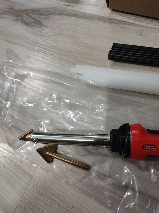 Spawarka do plastiku żelazko lutownica w zestawie spoiwa siatki śrubok