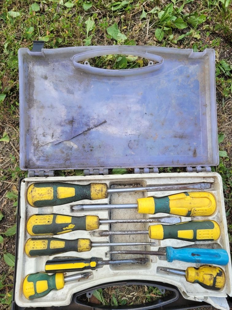 Sprzedam  klucze torx  Silver + zestaw Śrubokrętow