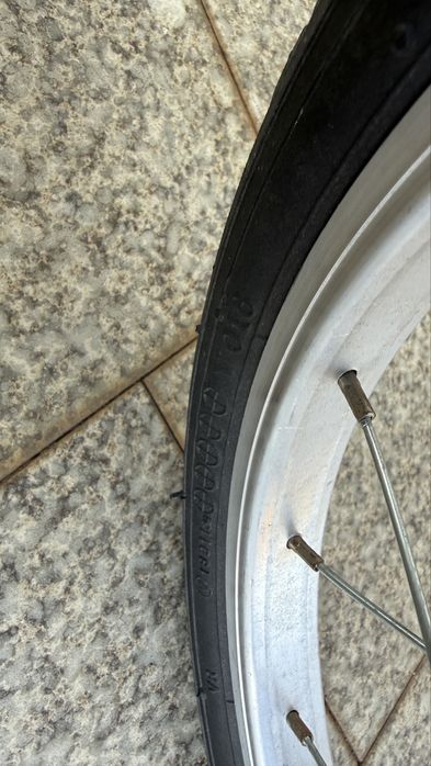 Bicicleta Menina roda 16 c/cesto
