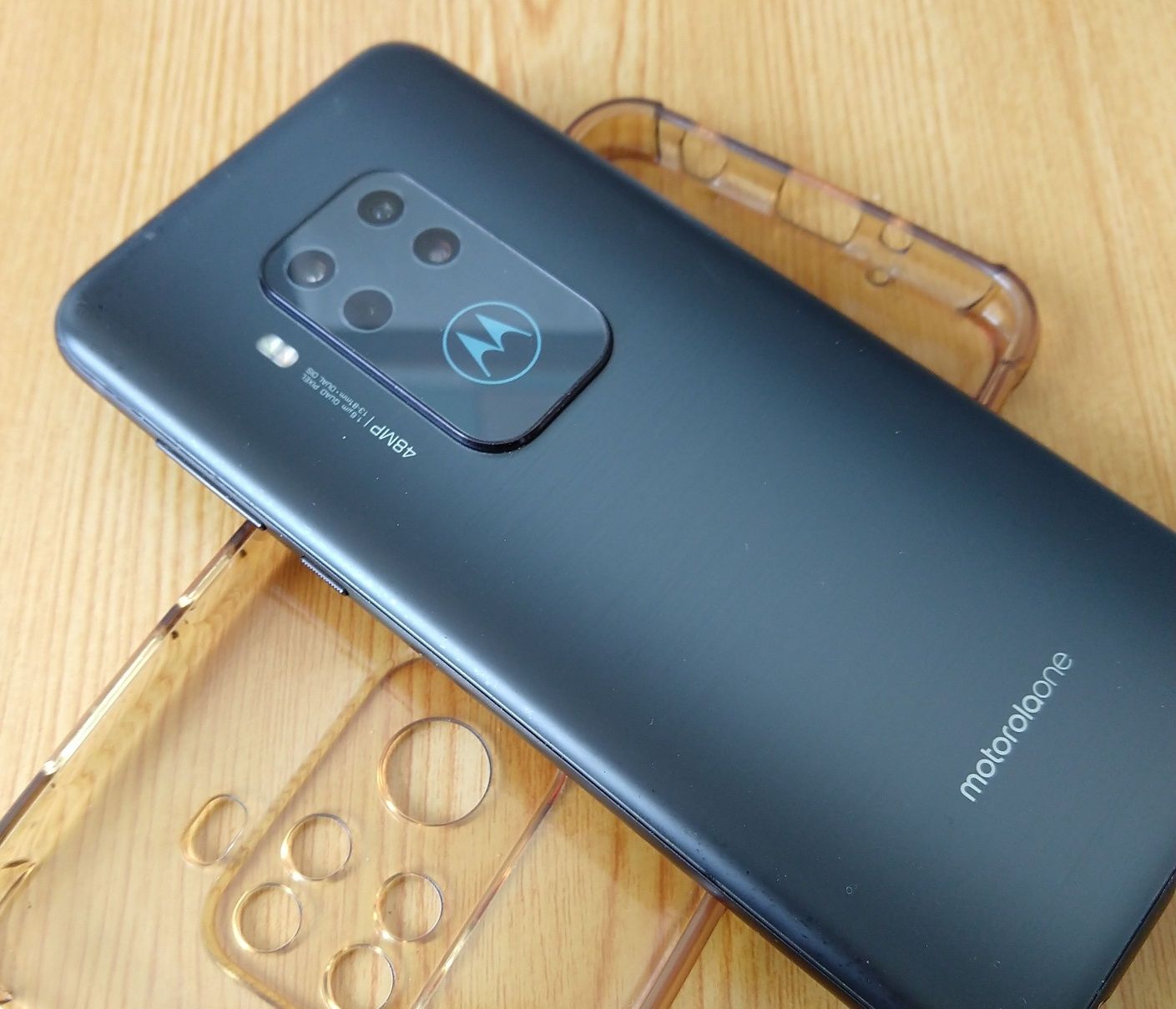 Motorola one 2sim 48mp 128