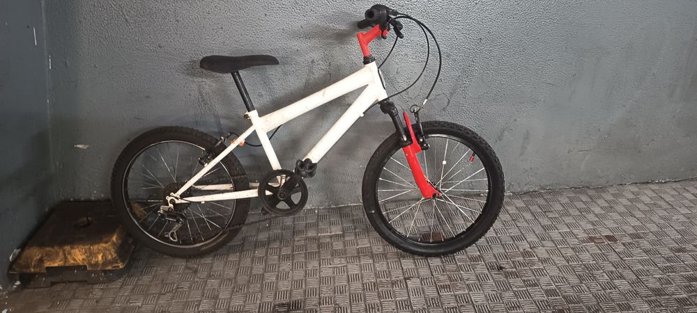 Vendo ou troco 3 bicicletas 20" 24" 26"