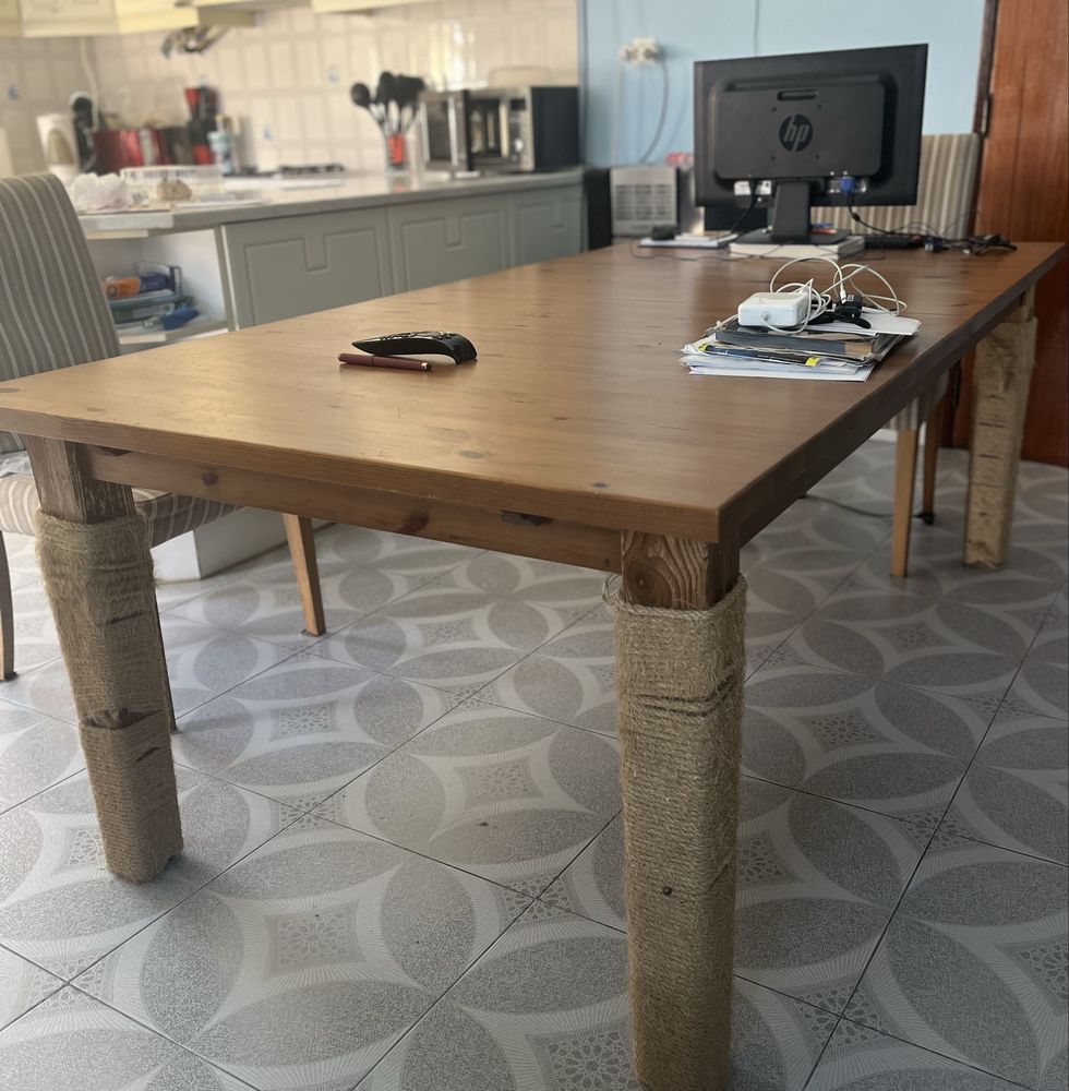 Mesa de Refeicoes