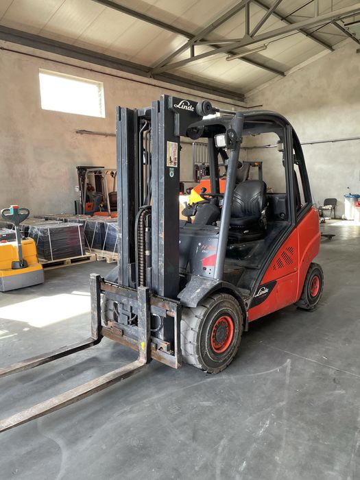 Wózek widłowy Linde H25T-01  Triplex maszt