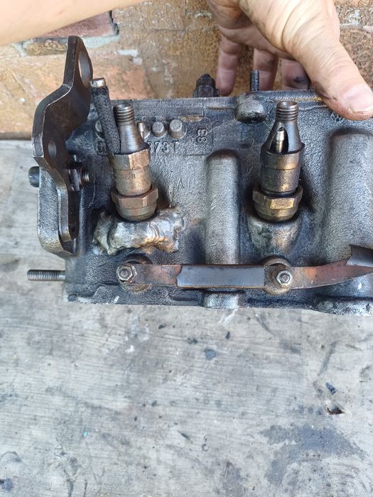 Audi 80 Volkswagen T-2-3 Golf 2-3 Passat b-3-4 1.6 ГБЦ головка блока