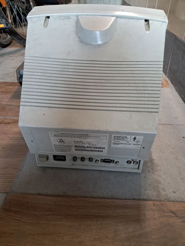 Commodore Amiga 500 monitor + gry i joystick