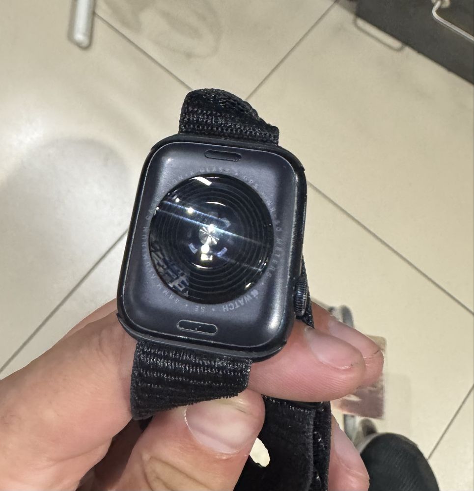Apple watch 44 se 2