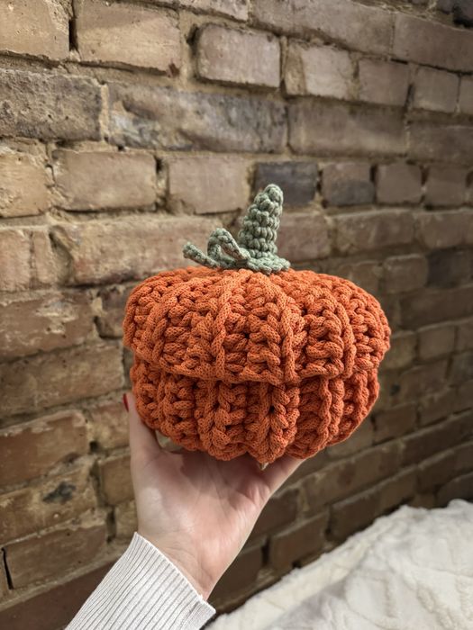 Koszyk na szydelku Dynia