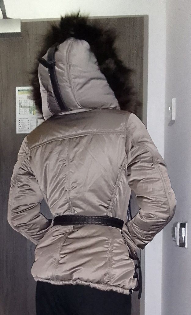 Фирменная итальянская женская куртка "floeclo", лиса. Новая