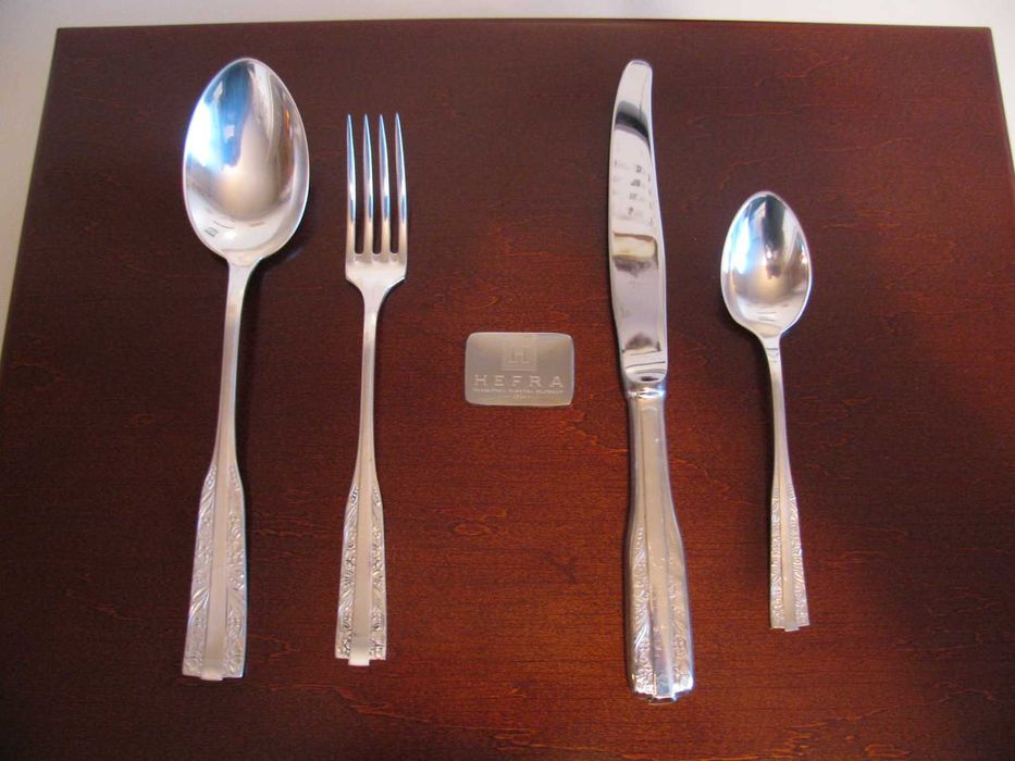 Zestaw srebrnych sztućców Hefra
